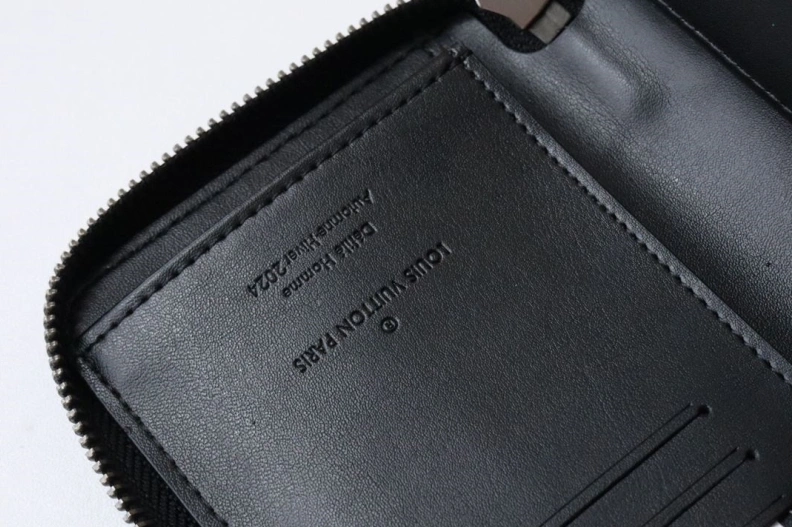 Trendsetting LX Wallets 12271