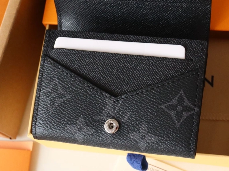 LX Wallets Functional 12203