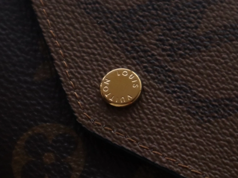LX Wallets Refined 12221