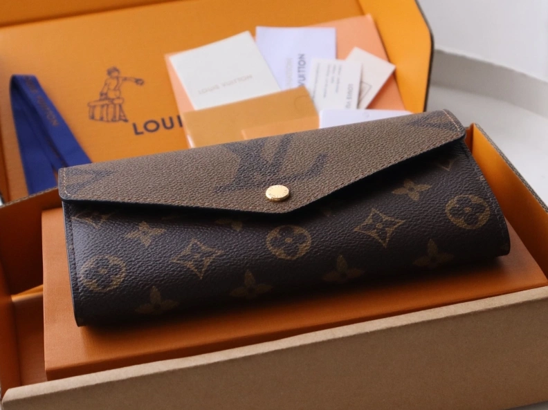LX Wallets Refined 12221