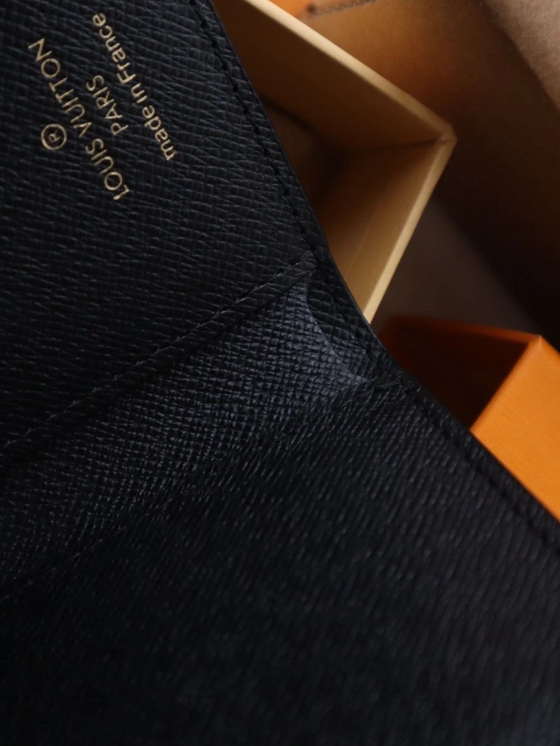 Stylish LX Wallets 12210