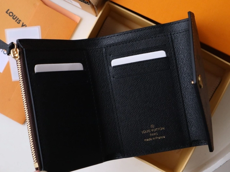 Stylish LX Wallets 12210