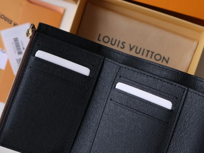 Stylish LX Wallets 12210