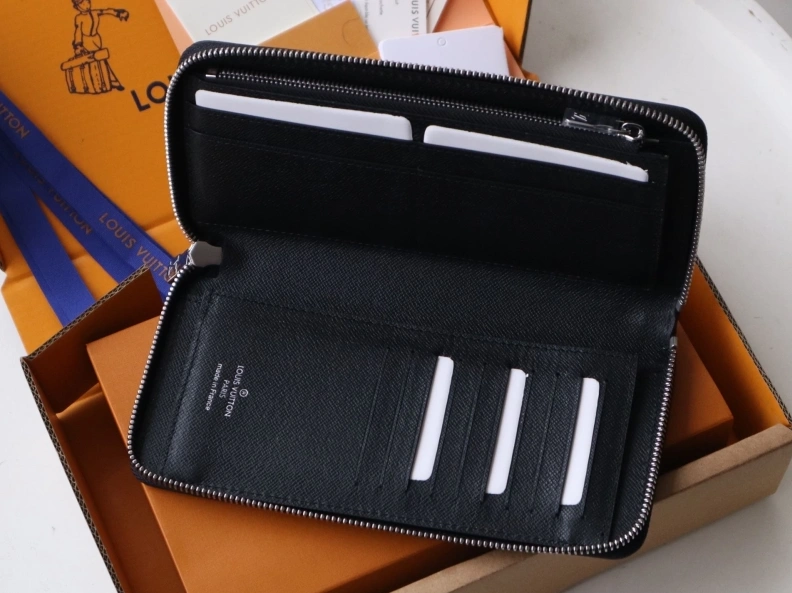 Bold LX Wallets 12216