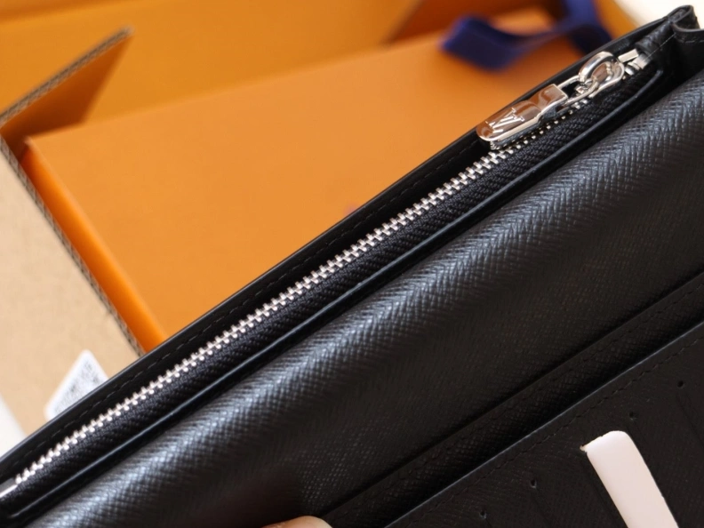 Modern LX Wallets 12214