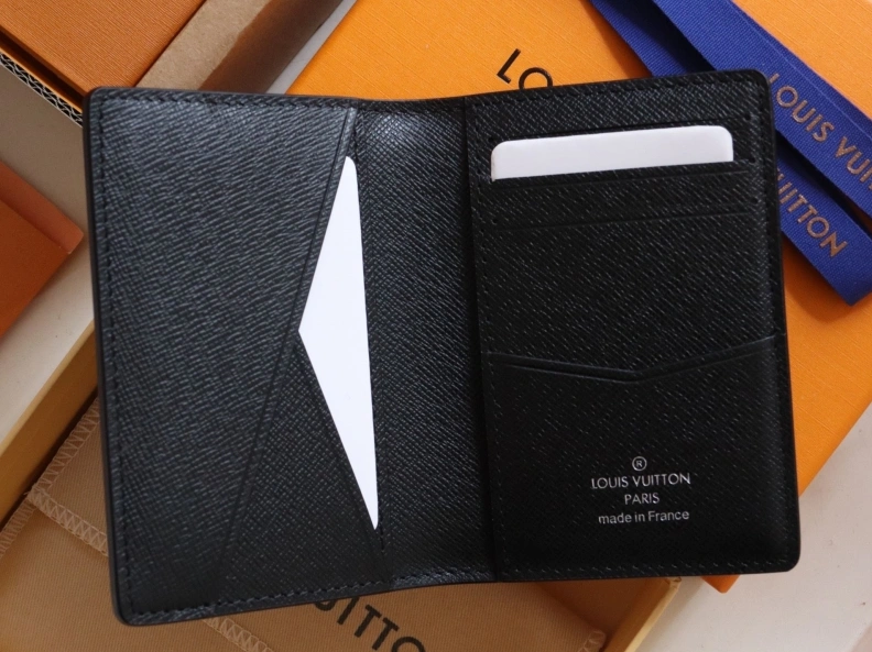 Lightweight LX Wallets 12211