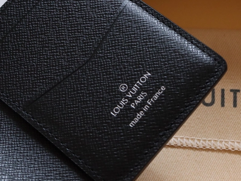 Lightweight LX Wallets 12211