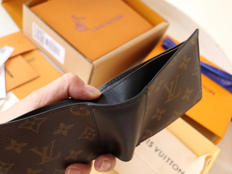 LX Wallets Breathable 12201