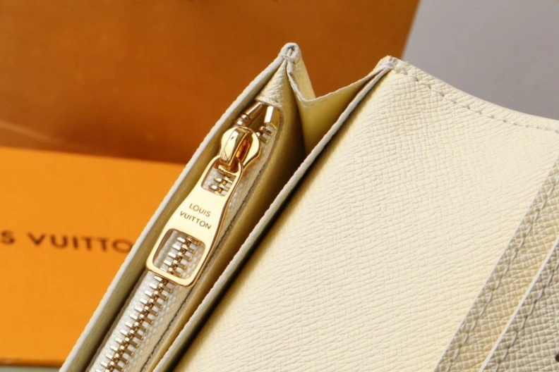 DailyWear LX Wallets 12176