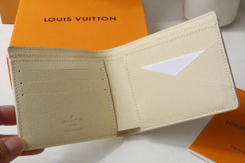 Bold LX Wallets 12167