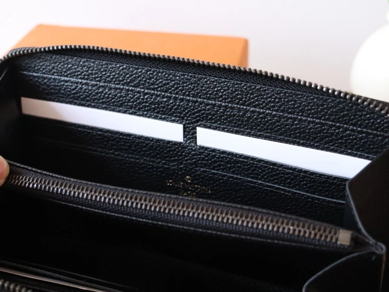LX Wallets Sophisticated 12161