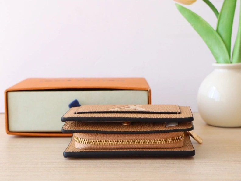 Functional LX Wallets 12205
