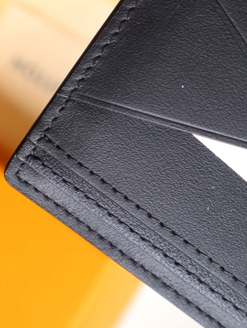 LX Wallets Refined 12204
