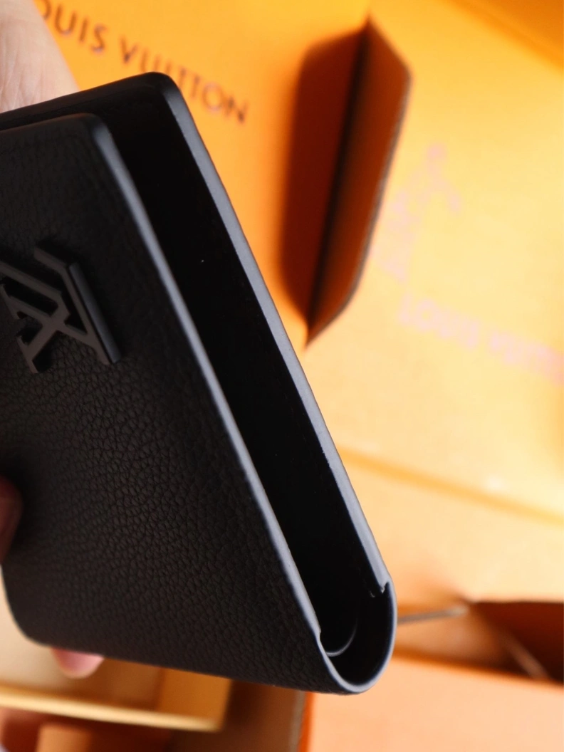 LX Wallets Refined 12204