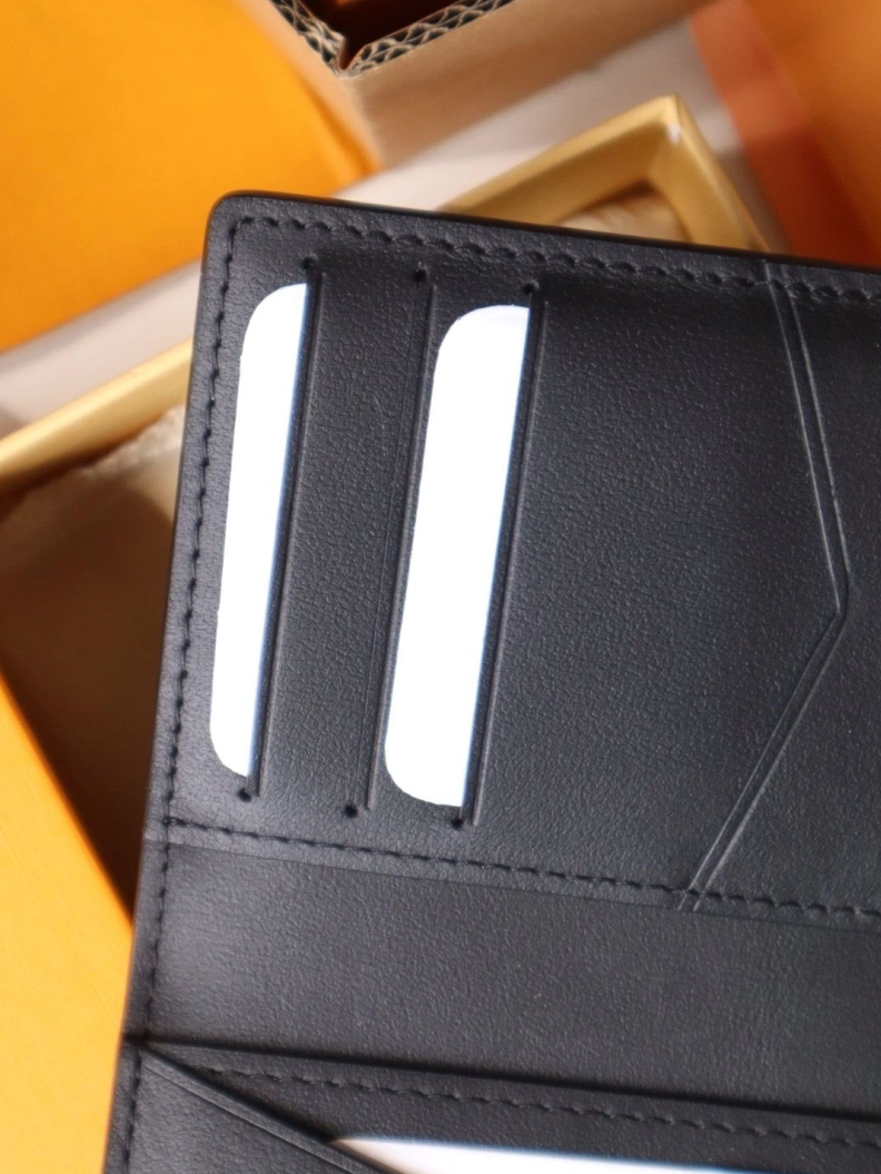 Sophisticated LX Wallets 12192