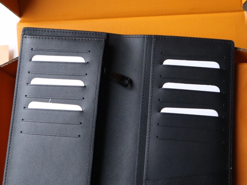 LX Wallets SportInspired 12181