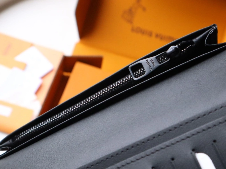LX Wallets SportInspired 12181