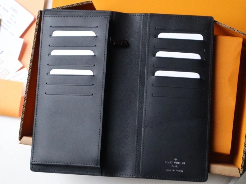 Cozy LX Wallets 12151