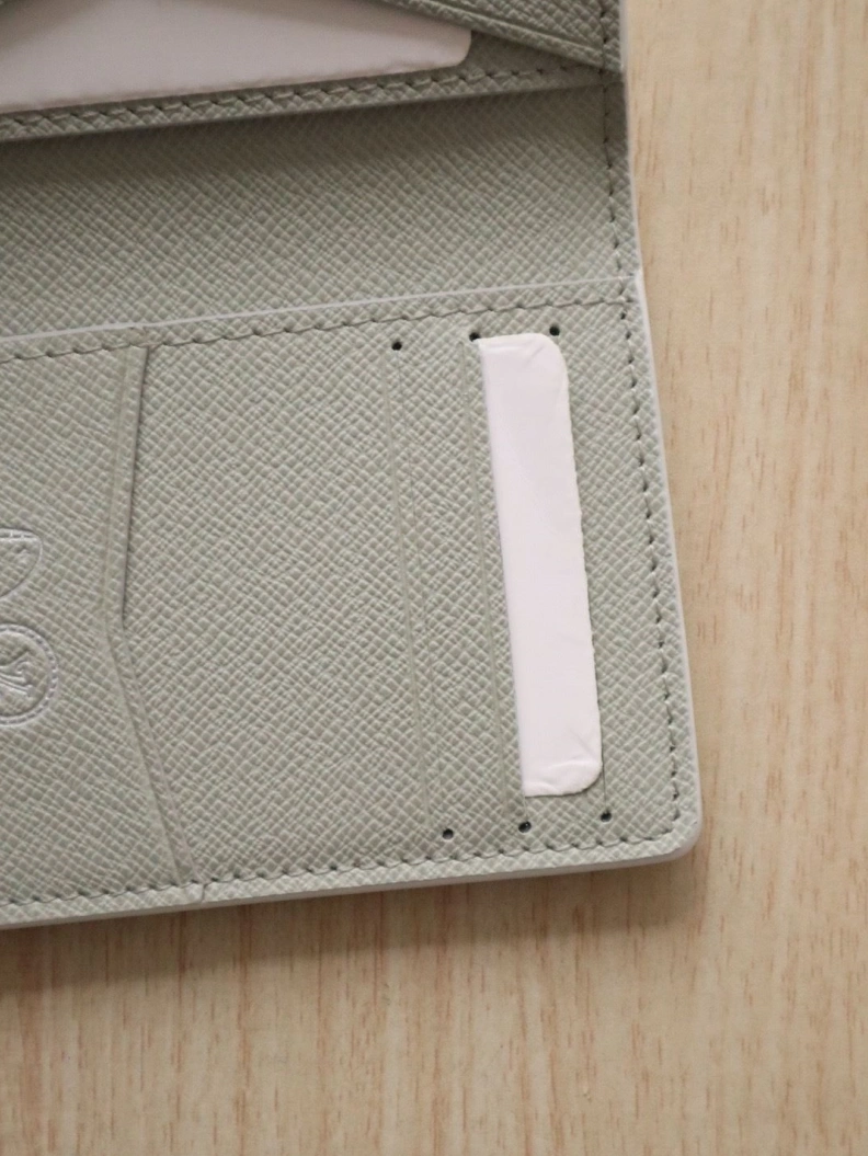 Flexible LX Wallets 12157