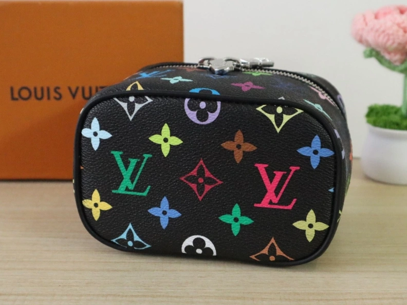 LX Cosmetic Bags Versatile 12336