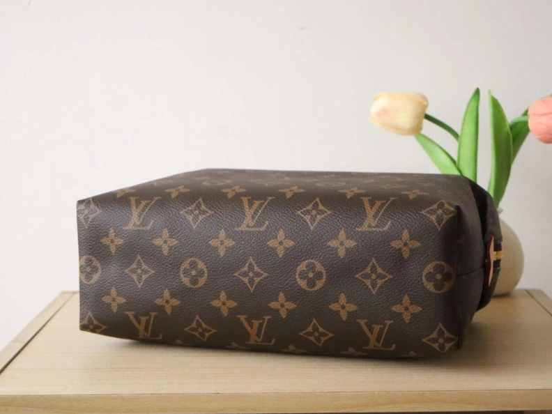 LX Cosmetic Bags Unique 7857