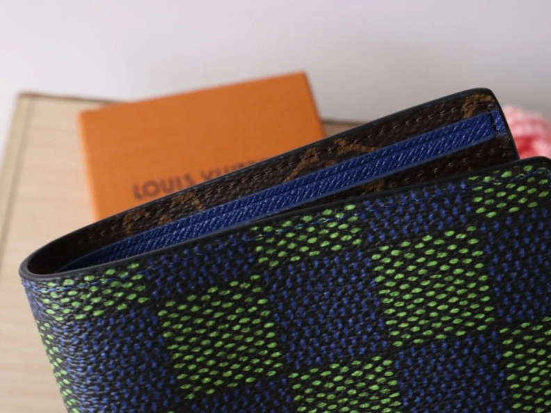 Durable LX Wallets 7833