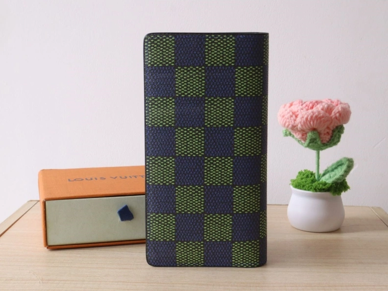 Compact LX Wallets 7841