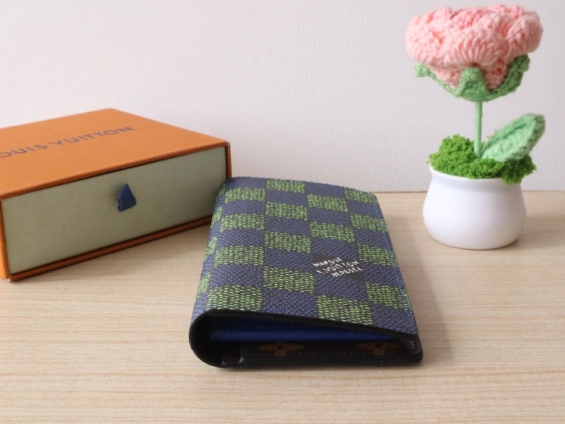 Compact LX Wallets 7841