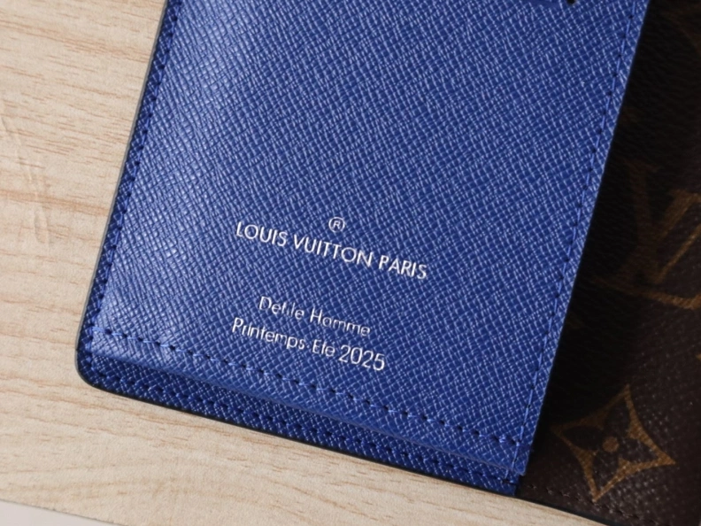 Compact LX Wallets 7841