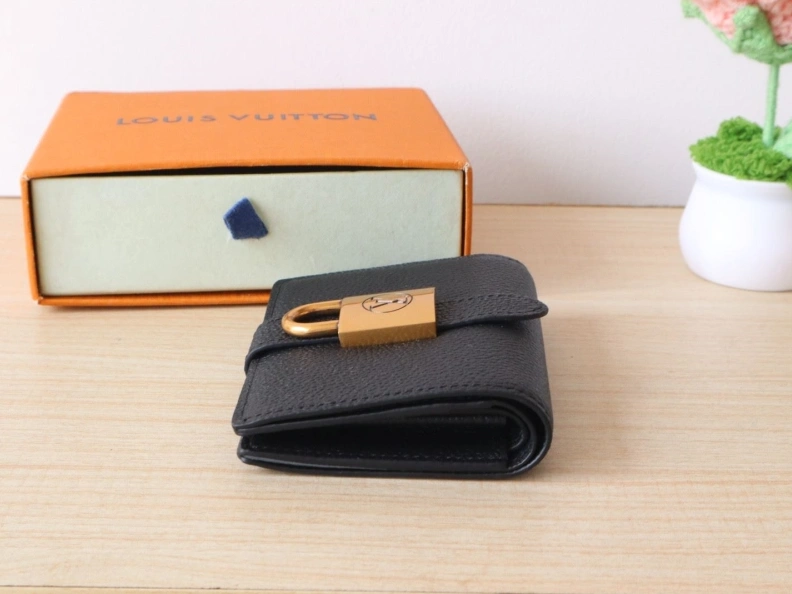 Refined LX Wallets 7823