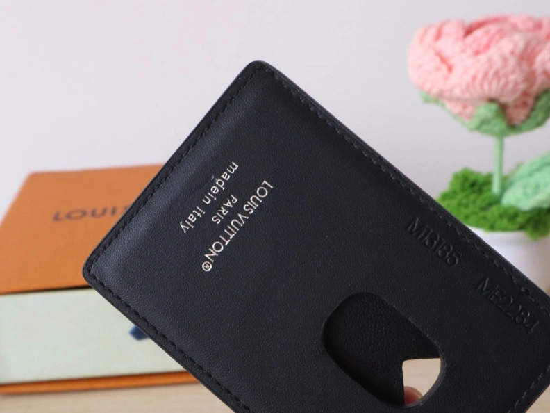 Resilient LX Wallets 7814