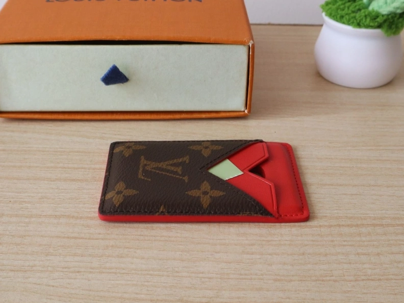 LX Wallets SportInspired 7810