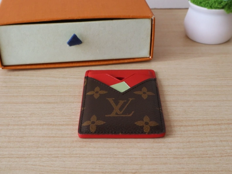 LX Wallets SportInspired 7810