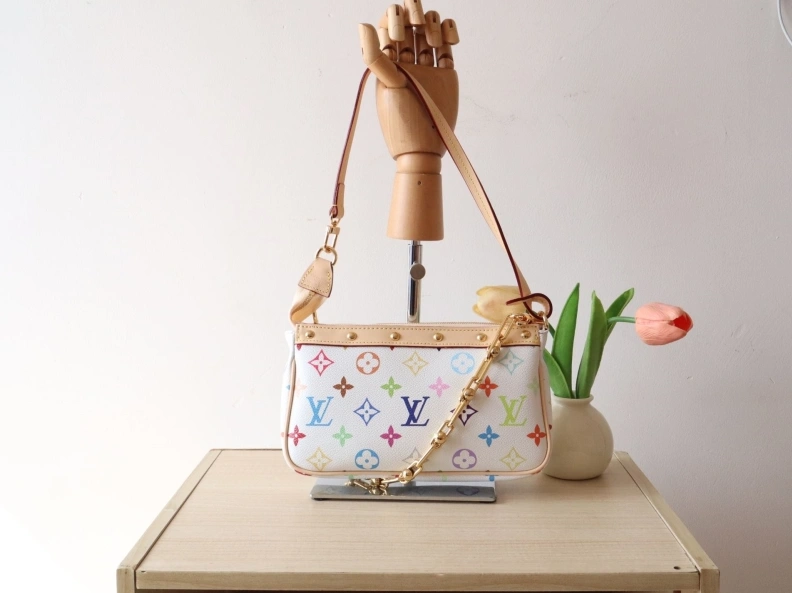 Comfortable LX Top Handle Bags 7844