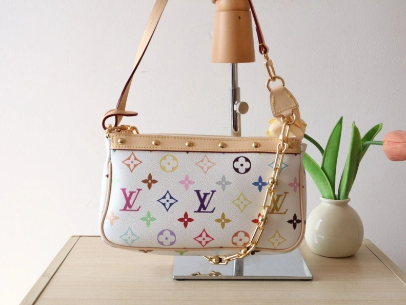 Comfortable LX Top Handle Bags 7844