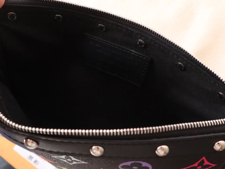 LX Clutch Bags Versatile 7900