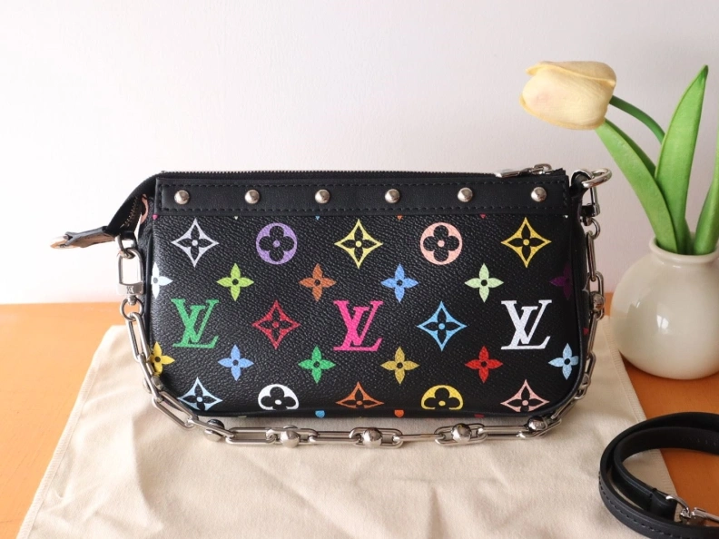 LX Clutch Bags Versatile 7900