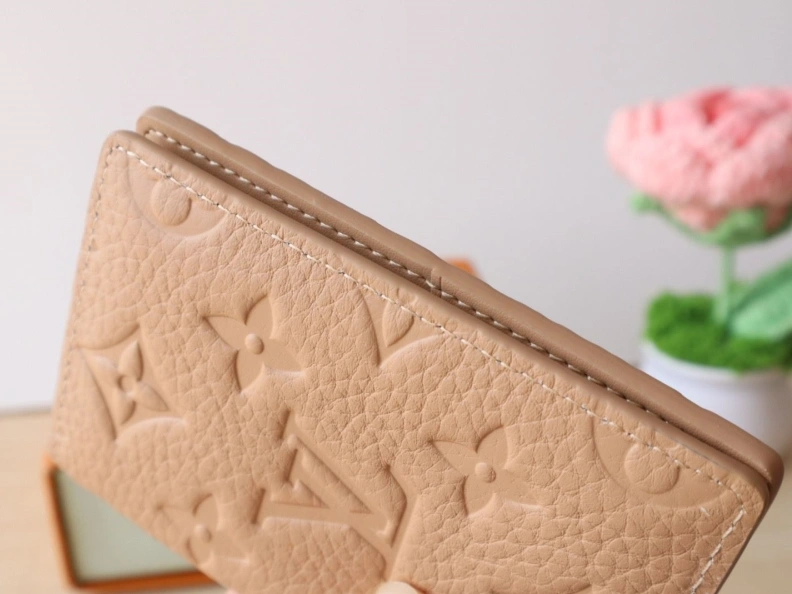 Trendy LX Wallets 7811