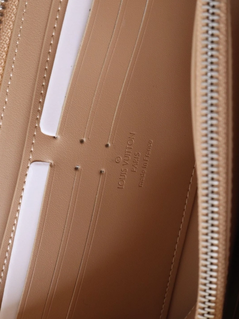 LX Wallets SportInspired 7797