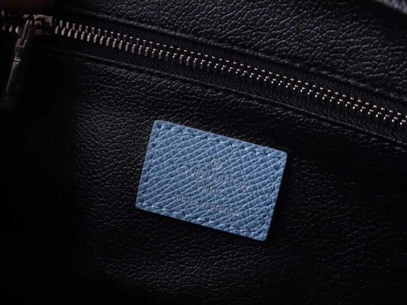 Sleek LX Cosmetic Bags 7865