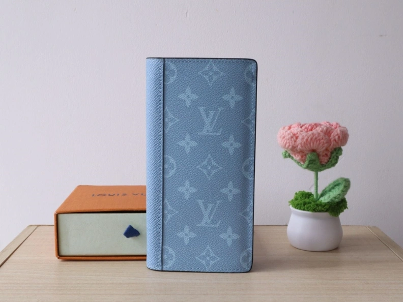 LX Wallets WellDesigned 7790