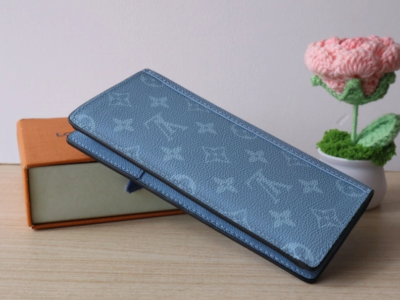 LX Wallets WellDesigned 7790