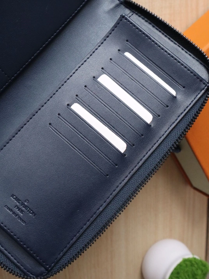 LX Wallets Trendsetting 7784