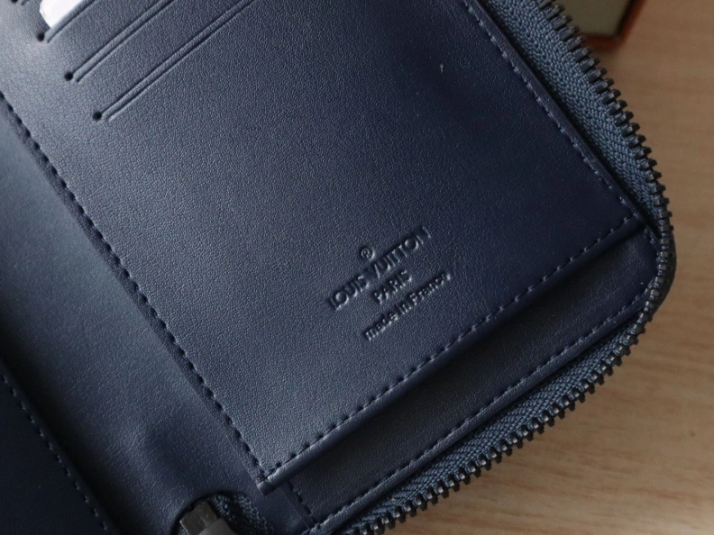 LX Wallets Trendsetting 7784