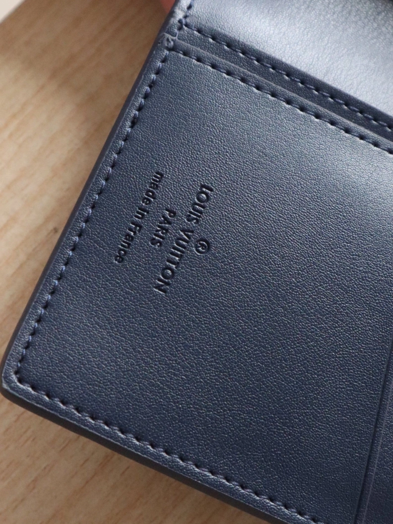 Flexible LX Wallets 7787