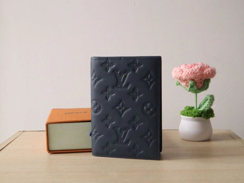 Efficient LX Wallets 7781