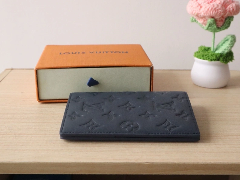 Efficient LX Wallets 7781