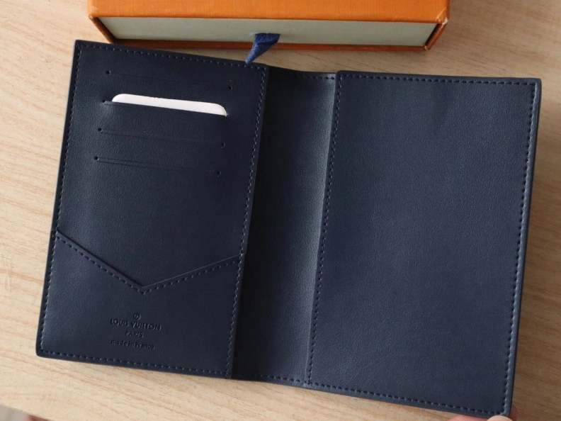 Efficient LX Wallets 7781
