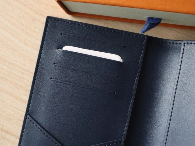 Efficient LX Wallets 7781