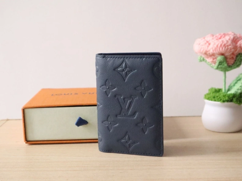 Sophisticated LX Wallets 7778